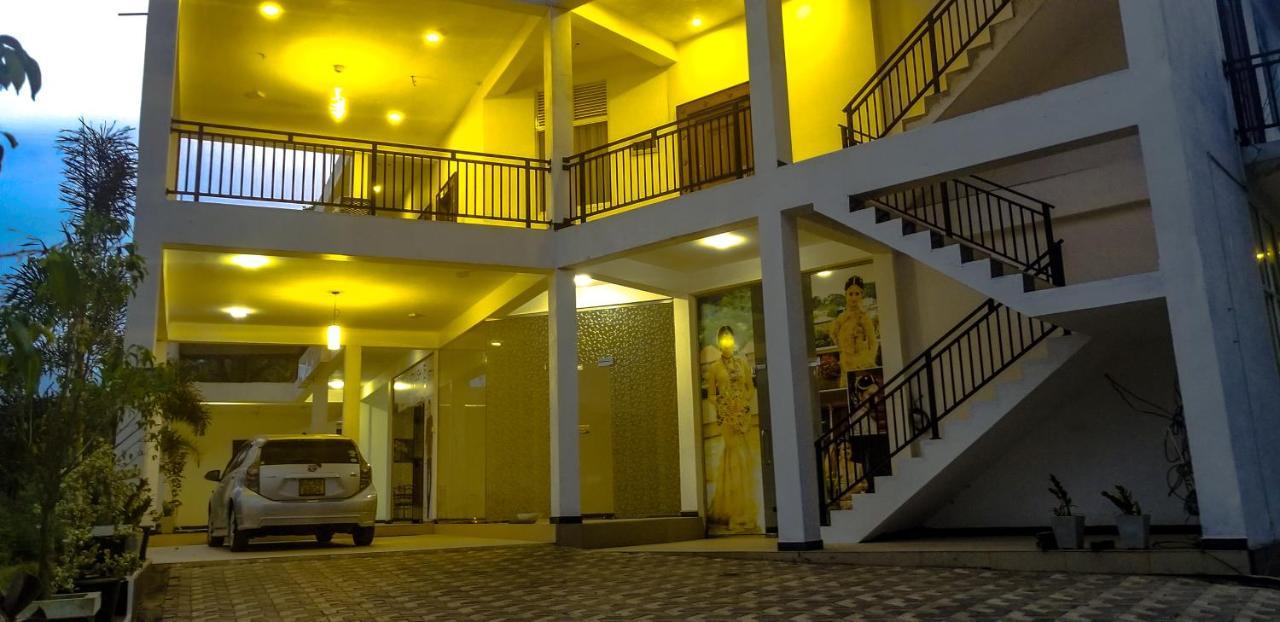 Hotel Akoya Pearl Ratnapura Exteriér fotografie