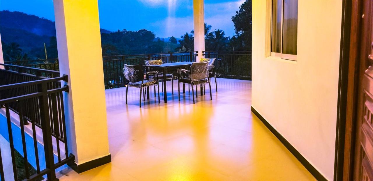 Hotel Akoya Pearl Ratnapura Exteriér fotografie