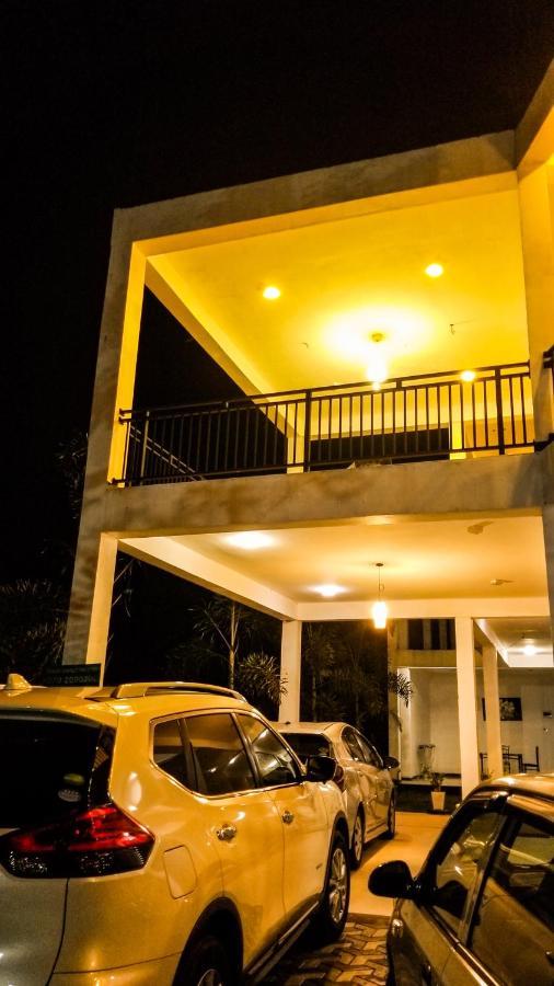 Hotel Akoya Pearl Ratnapura Exteriér fotografie