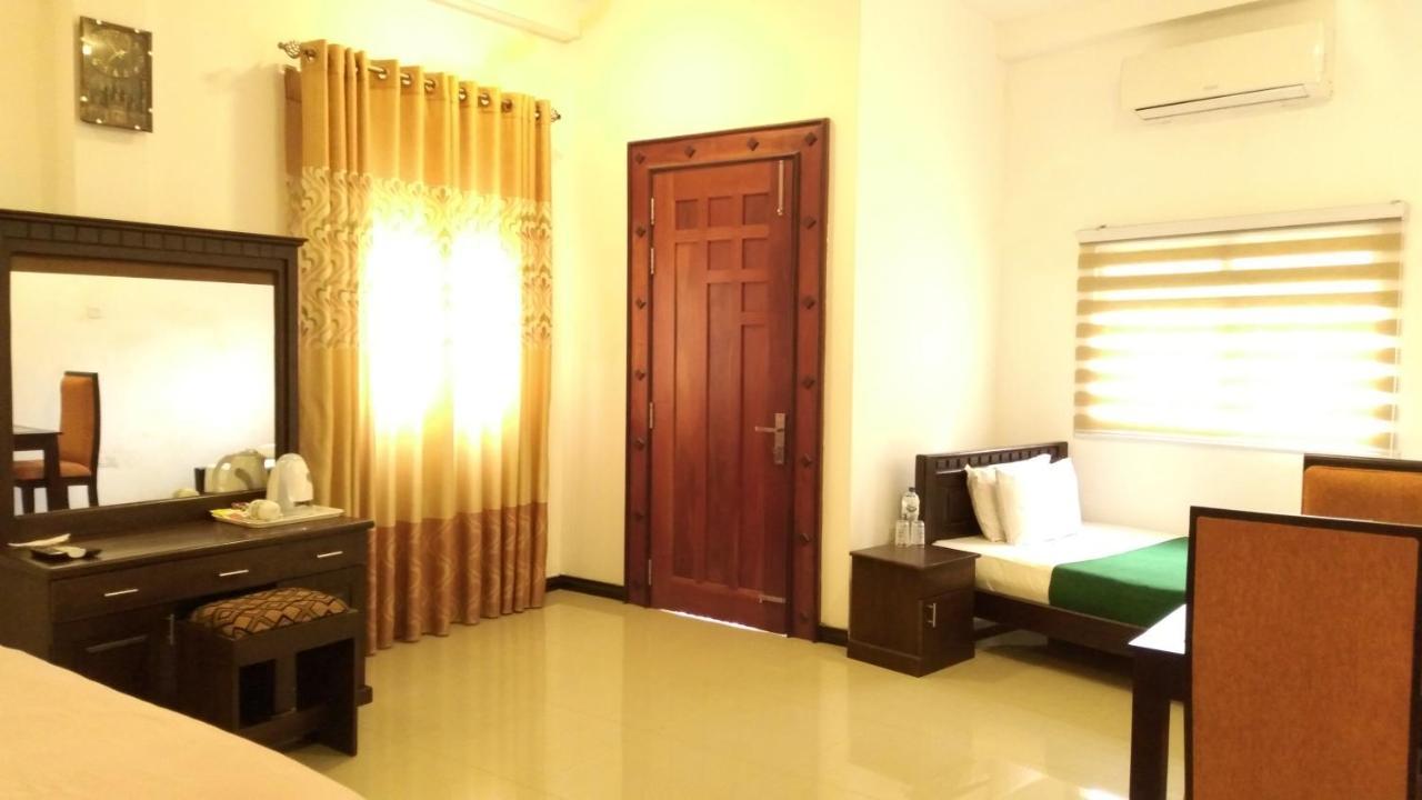 Hotel Akoya Pearl Ratnapura Exteriér fotografie